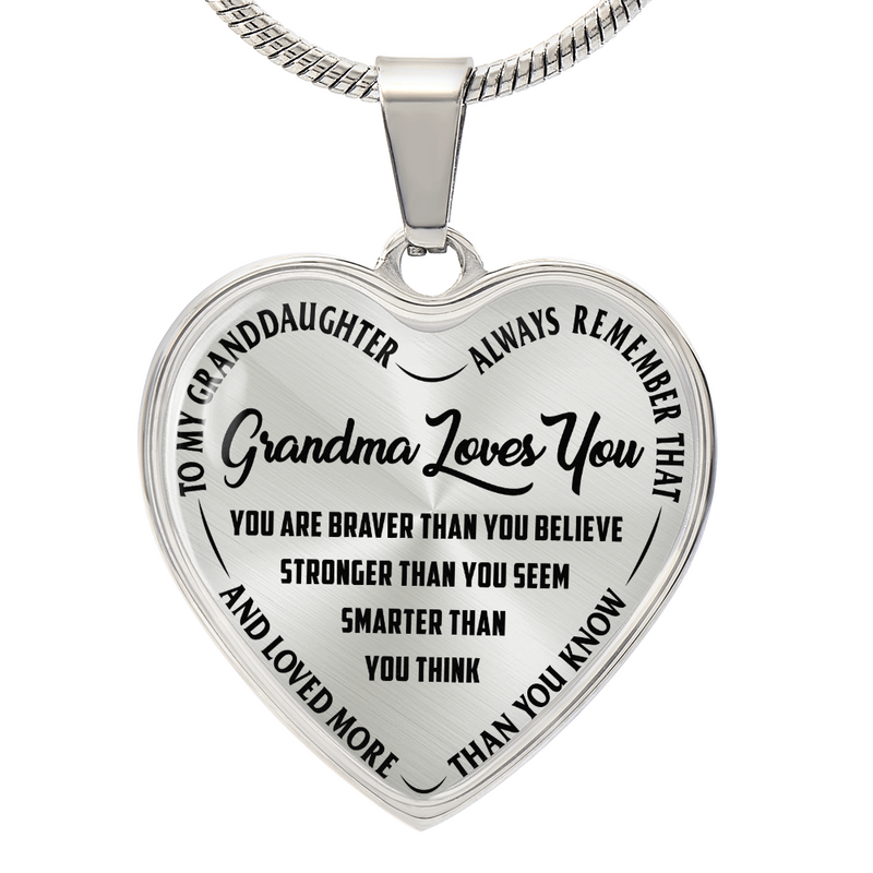 Havijo Grandma Loves You heart-shaped necklace with pendant, delicate jewelry piece with engraved message, feminine and sentimental design