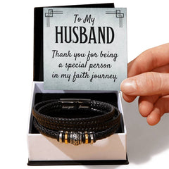 Men's leather bracelet by Havijo, featuring a stylish and durable jewelry design with leather strap and metallic accents.