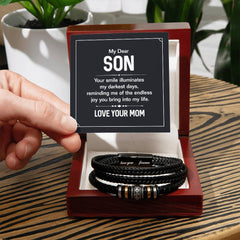 Men's leather bracelet from Havijo's Your Smile jewelry collection, featuring a sleek, stylish leather strap with metal clasp.