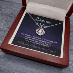 Havijo jewelry with engraved "Mom: always remember you are a Queen!" message, featuring a stylish pendant necklace.