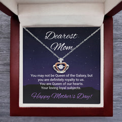 Havijo jewelry featuring a "Mom: always remember you are a Queen" pendant with elegant design and detailed craftsmanship.